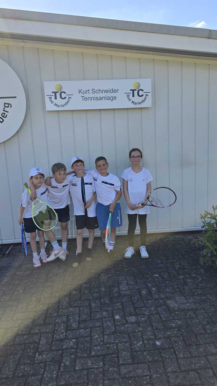 U 10 Kinder-Mannschaft mit richtig Power